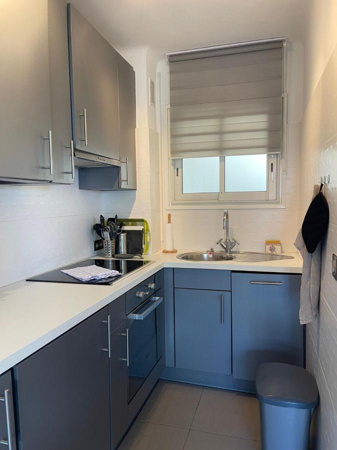 אנטיב Fully Equipped Beachfront Studio In The Heart Of The City Center Bd Leclerc מראה חיצוני תמונה