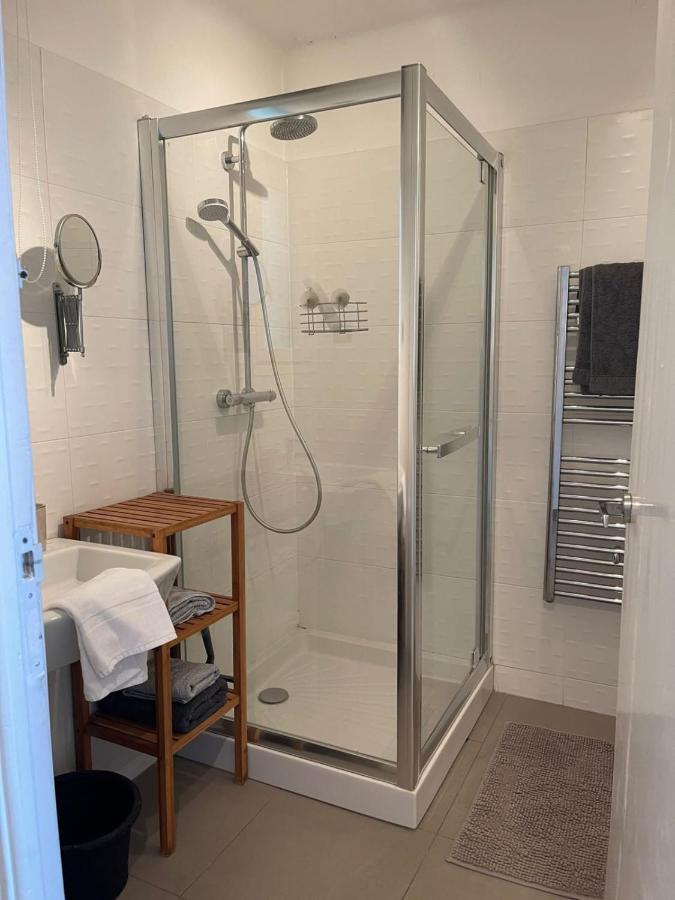 אנטיב Fully Equipped Beachfront Studio In The Heart Of The City Center Bd Leclerc מראה חיצוני תמונה